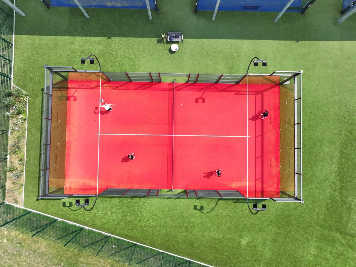 Drone-shot-padel-courts.jpg